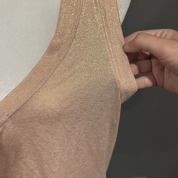 Express V Neck Shimmery Relaxed Fit Tank Top L NWT - Picture 4 of 6